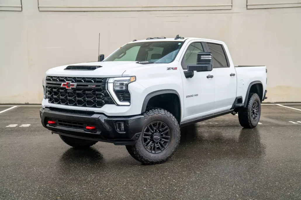 2024 Chevrolet Silverado 2500HD ZR2 photo 1