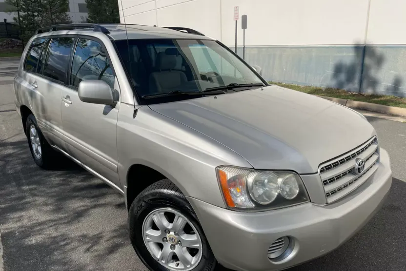 2003 Toyota Highlander photo 1