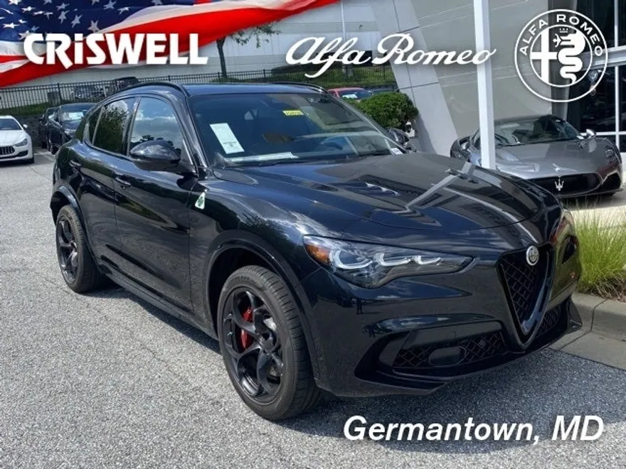 2024 Alfa Romeo Stelvio Quadrifoglio photo 1