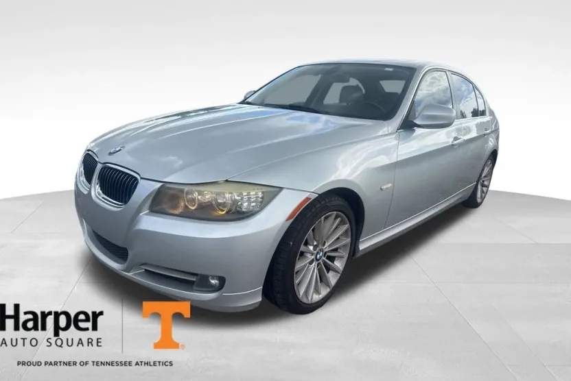 2011 Bmw 335i 3-Series photo 1