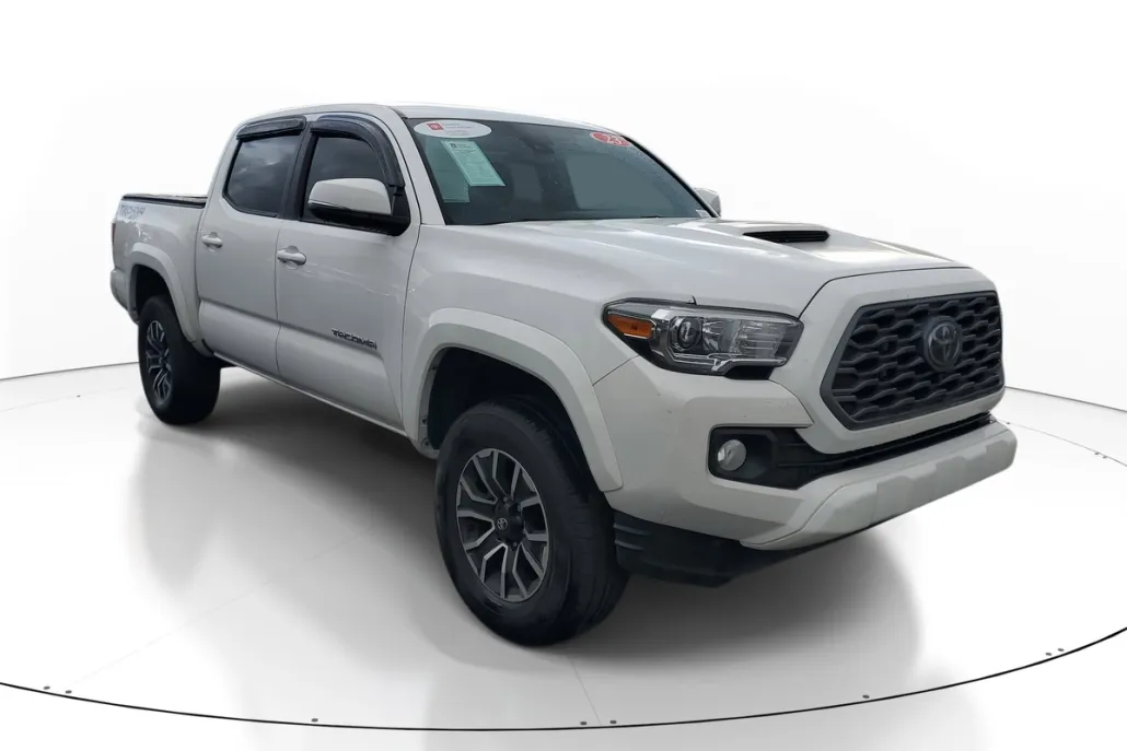 2023 Toyota Tacoma TRD Sport V6 photo 1