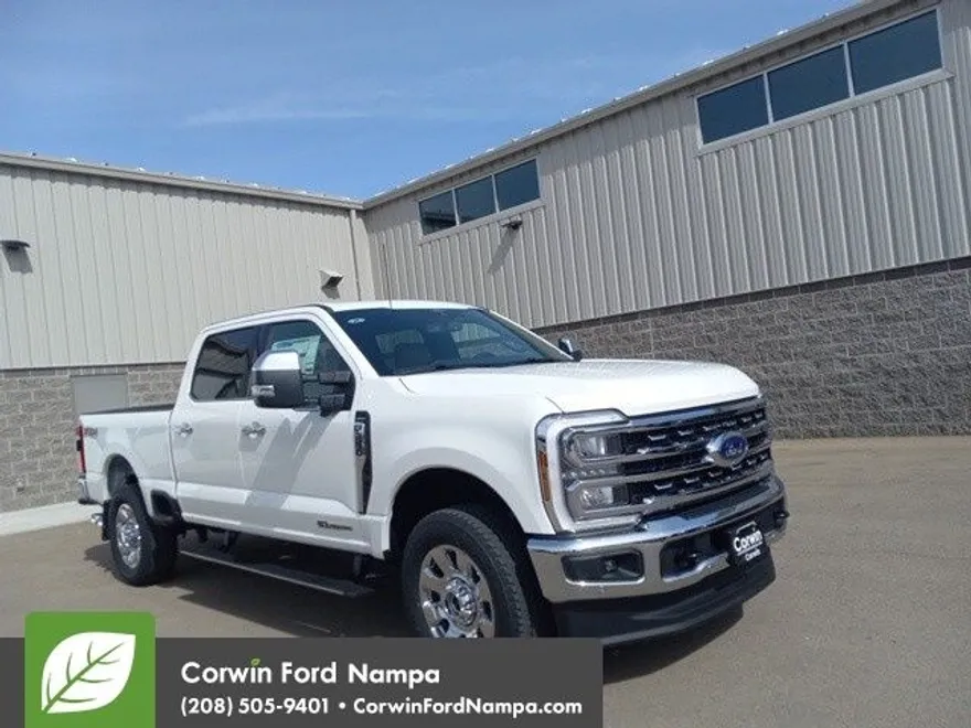 2025 Ford F-350 Lariat photo 1