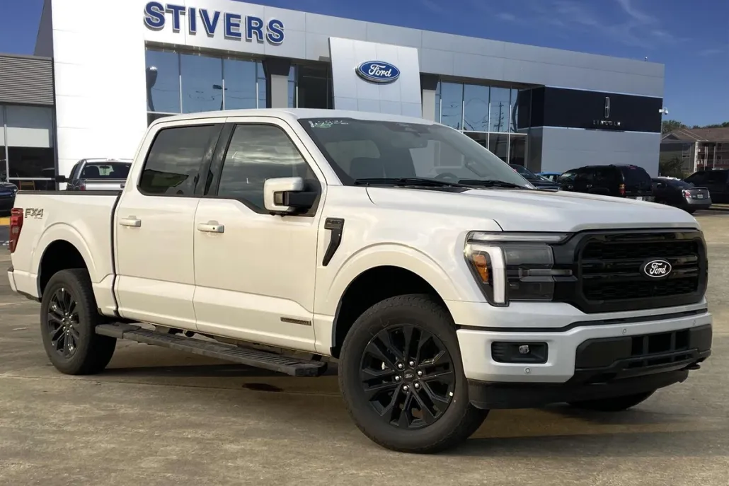 2025 Ford F-150 Lariat photo 1