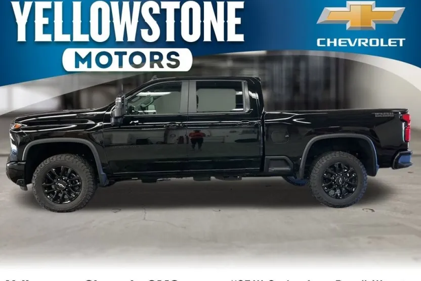 2025 Chevrolet Silverado 3500HD LT photo 1