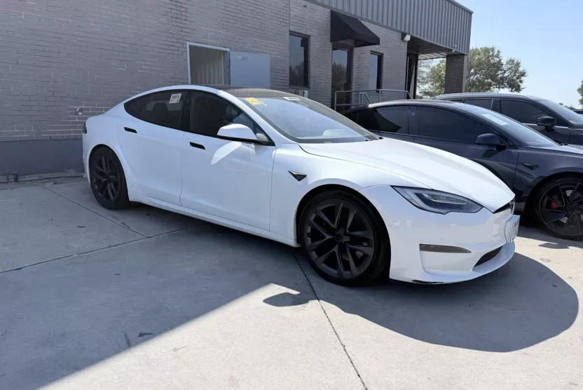 2021 Tesla Model S Long Range photo 1