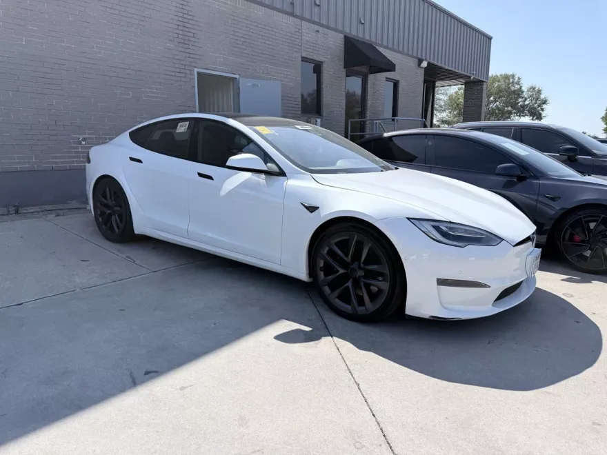 2021 Tesla Model S Long Range photo 1