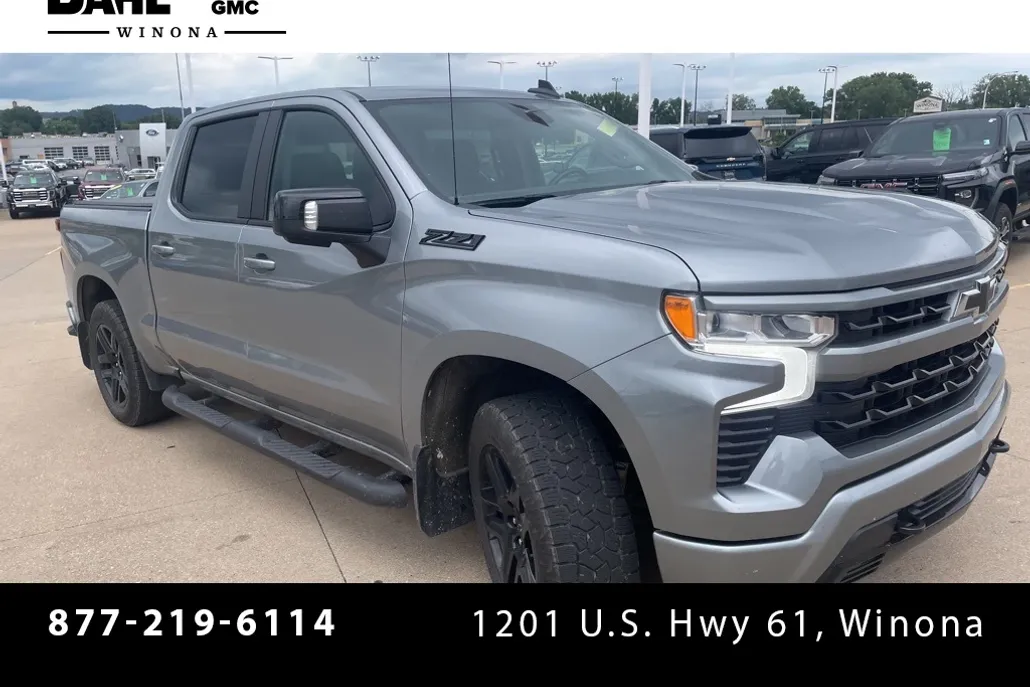 2023 Chevrolet Silverado 1500 RST photo 1