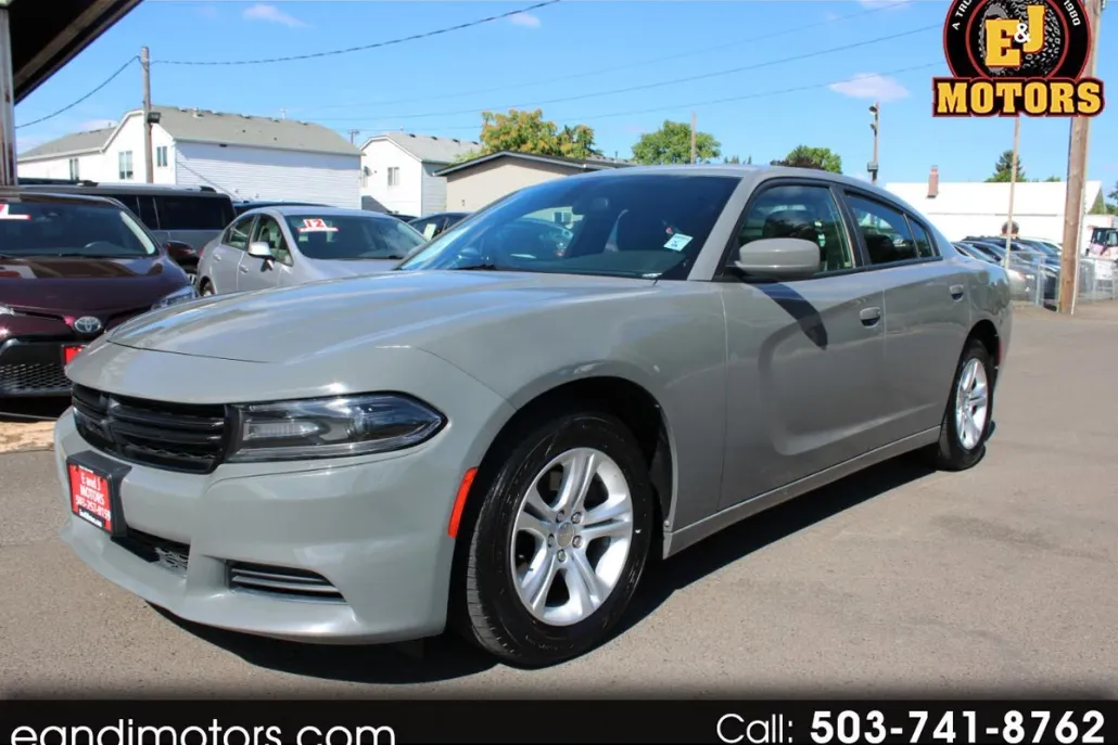 2019 Dodge Charger SXT photo 1