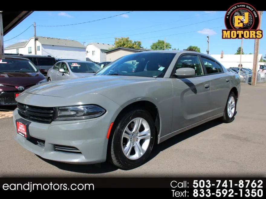 2019 Dodge Charger SXT photo 1