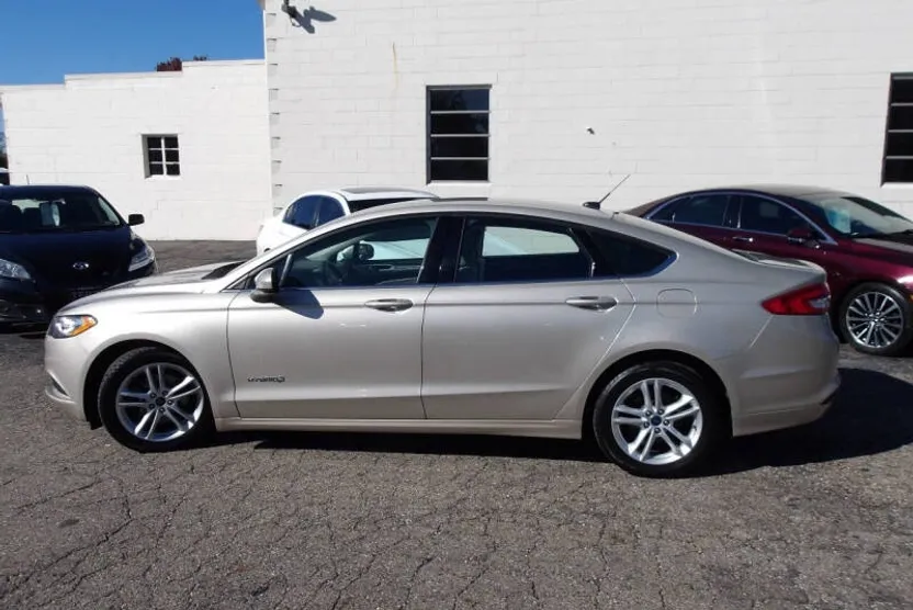 2018 Ford Fusion Hybrid S photo 1