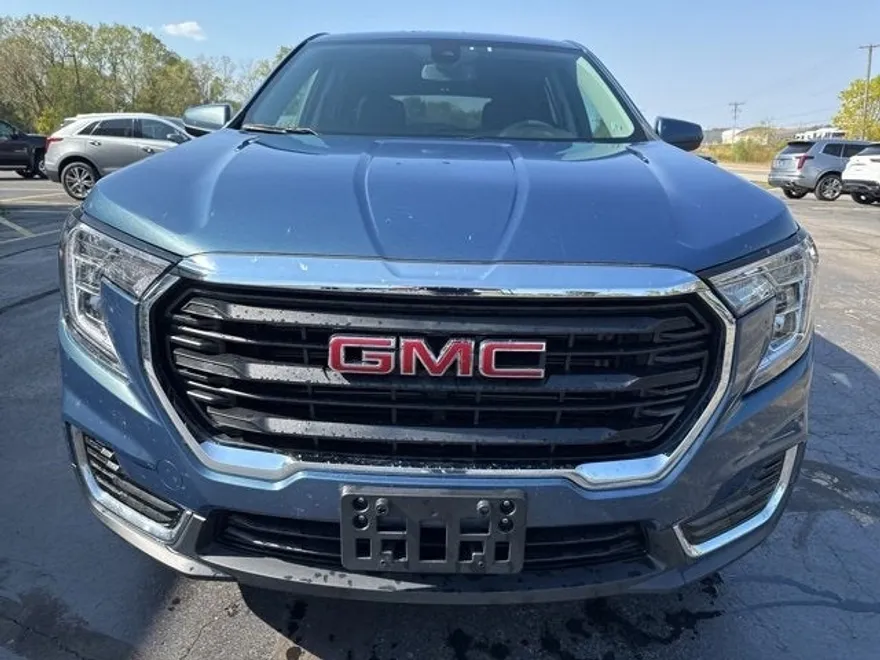 2024 Gmc Terrain SLE photo 1