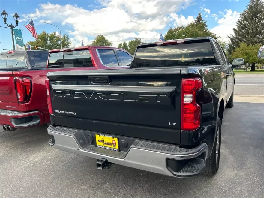 2023 Chevrolet Silverado 1500 LT photo 1