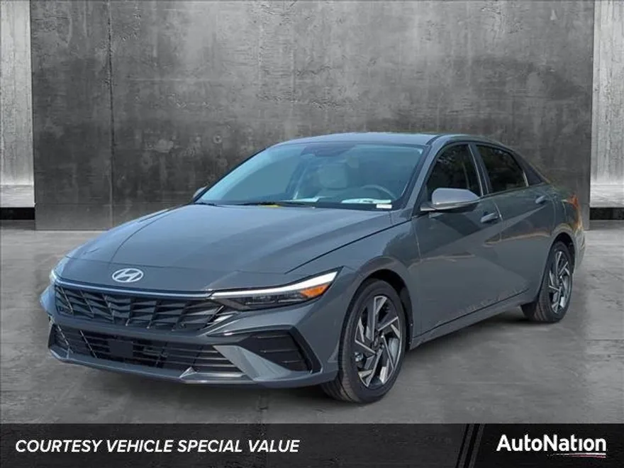 2025 Hyundai Elantra Limited photo 1