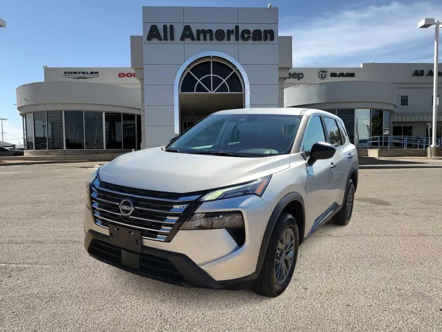 2024 Nissan Rogue S photo 1