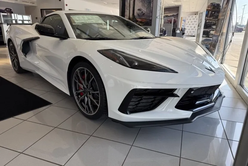 2026 Chevrolet Corvette Stingray 3LT photo 1