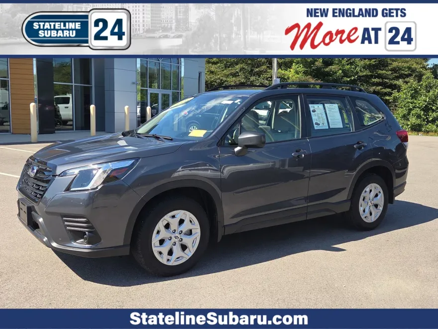 2023 Subaru Forester Base photo 1