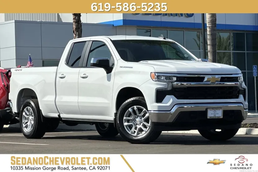 2026 Chevrolet Silverado 1500 LT photo 1