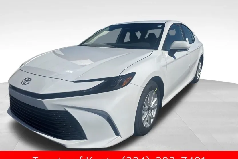 2026 Toyota Camry LE photo 1