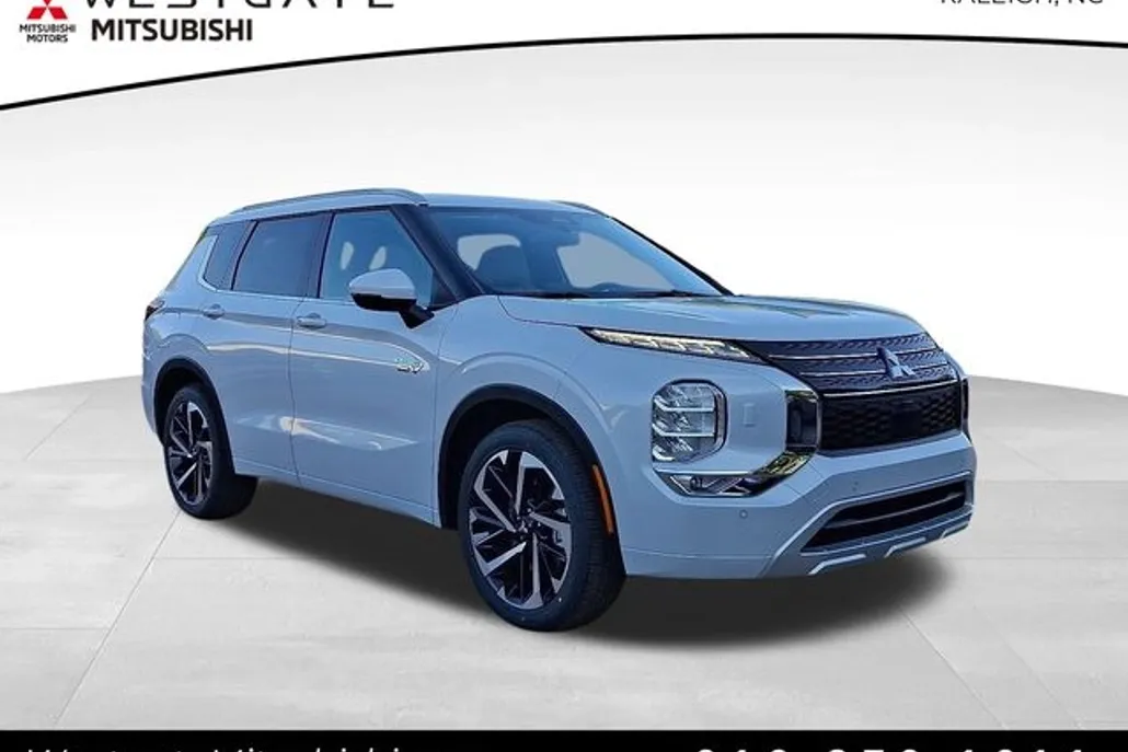 2025 Mitsubishi Outlander PHEV SEL photo 1