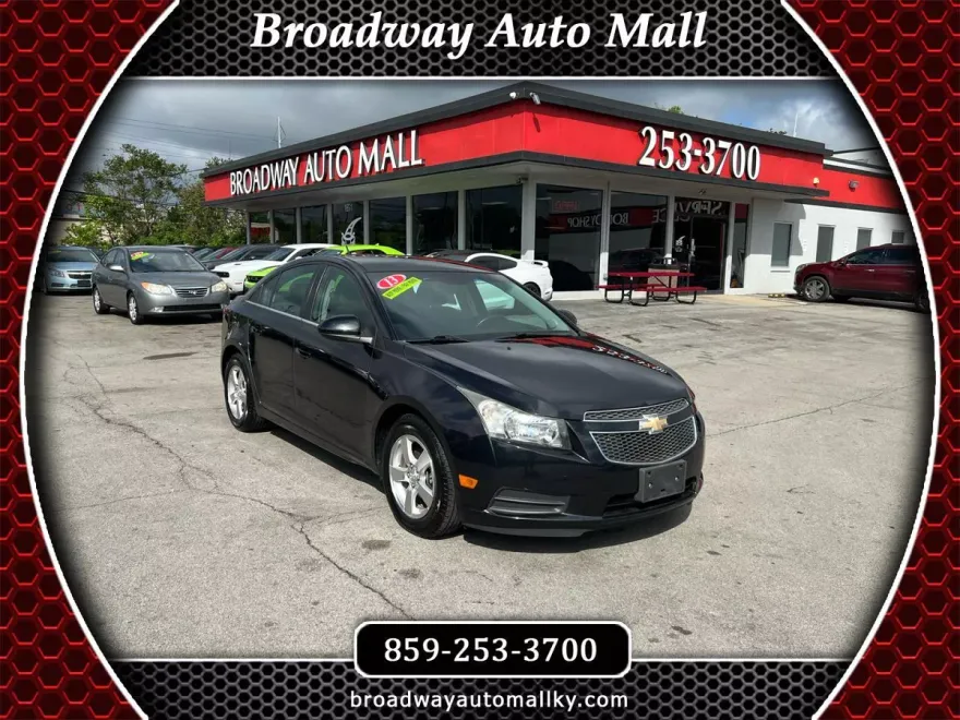 2013 Chevrolet Cruze LT photo 1