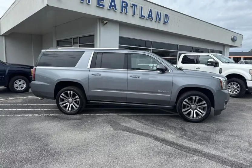 2018 Gmc Yukon XL Denali photo 1