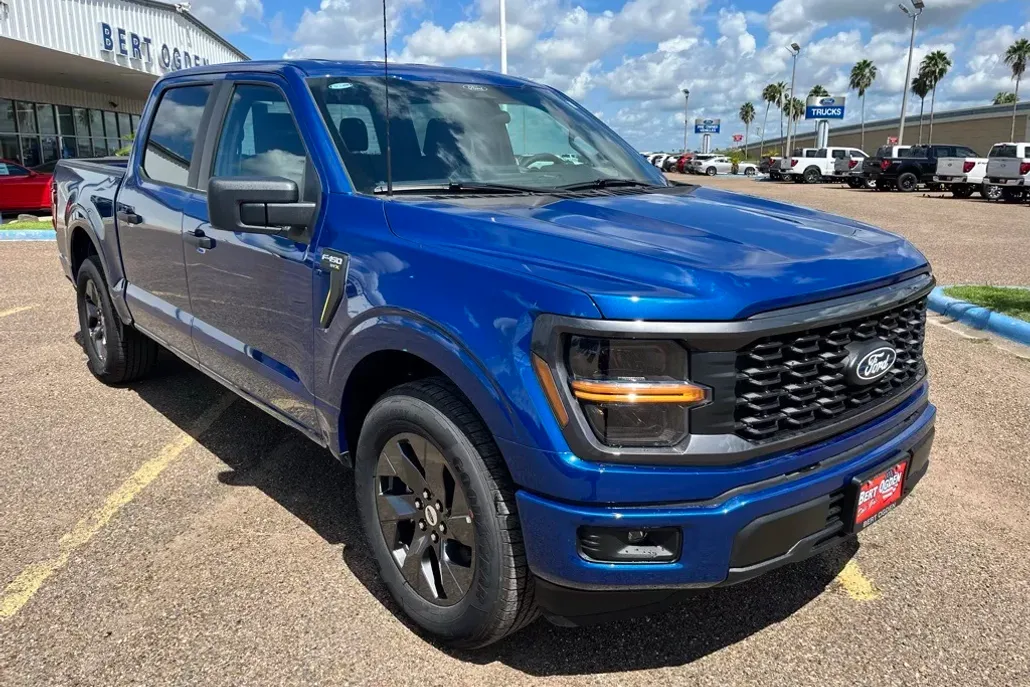 2025 Ford F-150 STX photo 1