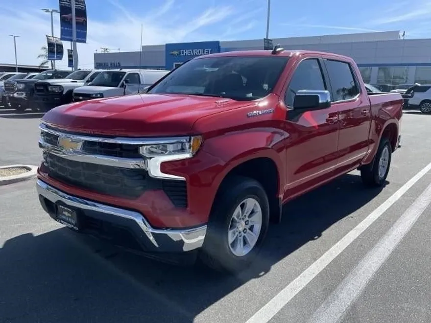 2025 Chevrolet Silverado 1500 LT photo 1