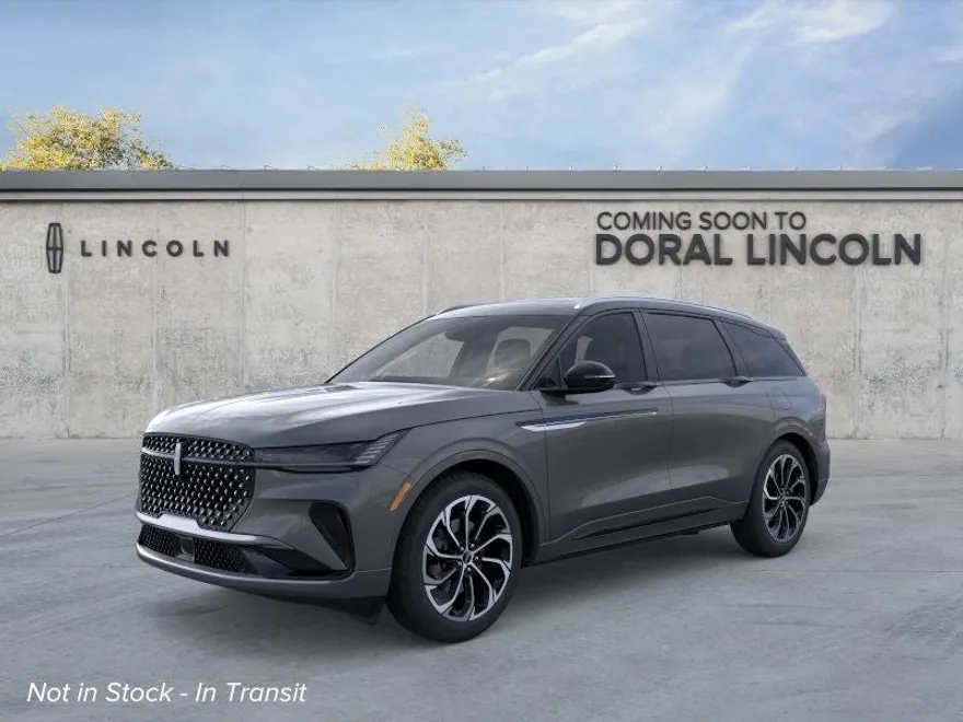 2025 Lincoln Nautilus Reserve photo 1