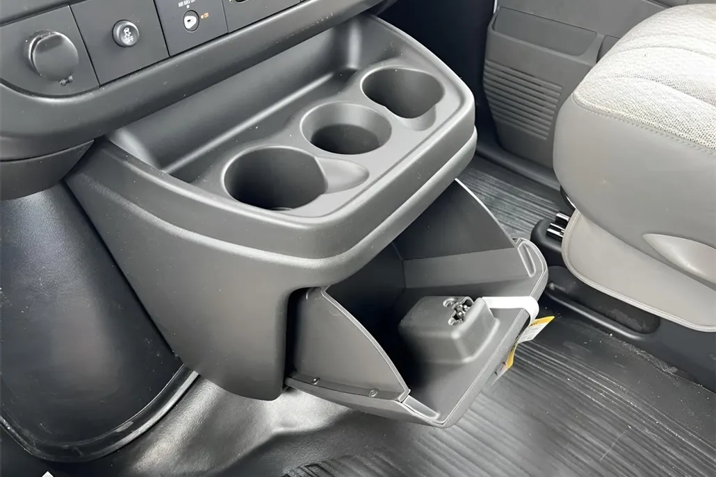 2025 Chevrolet Express 3500 Work Van photo 1