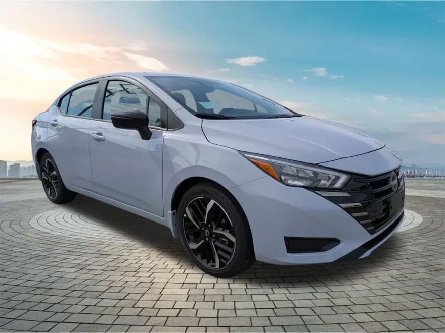 2025 Nissan Versa SR photo 1