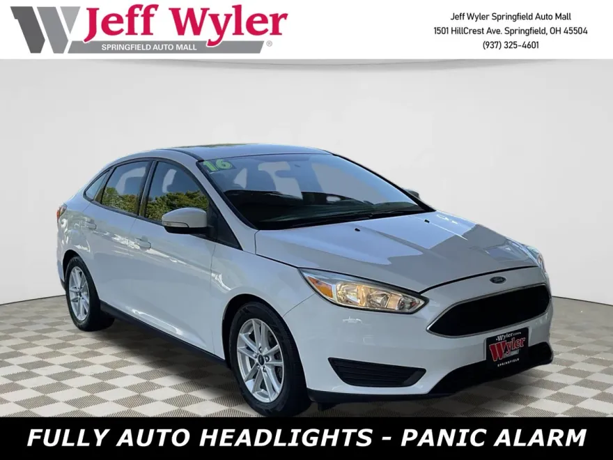 2016 Ford Focus SE photo 1
