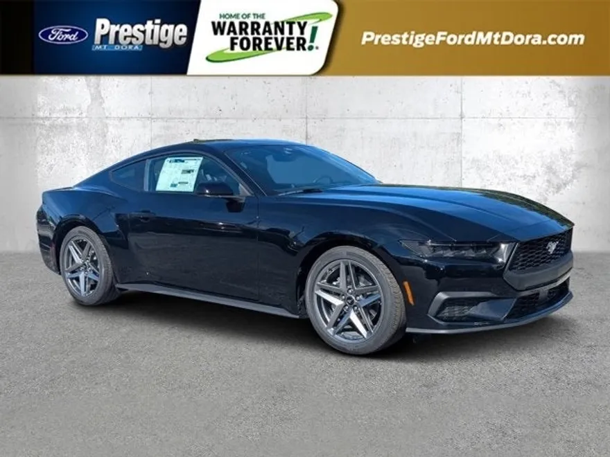 2025 Ford Mustang EcoBoost photo 1