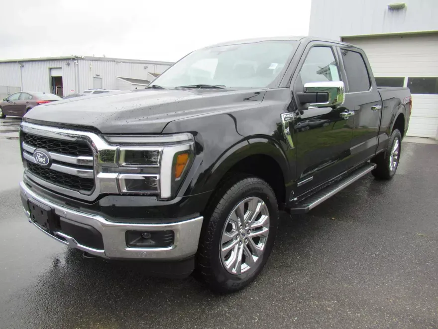 2025 Ford F-150 Lariat photo 1