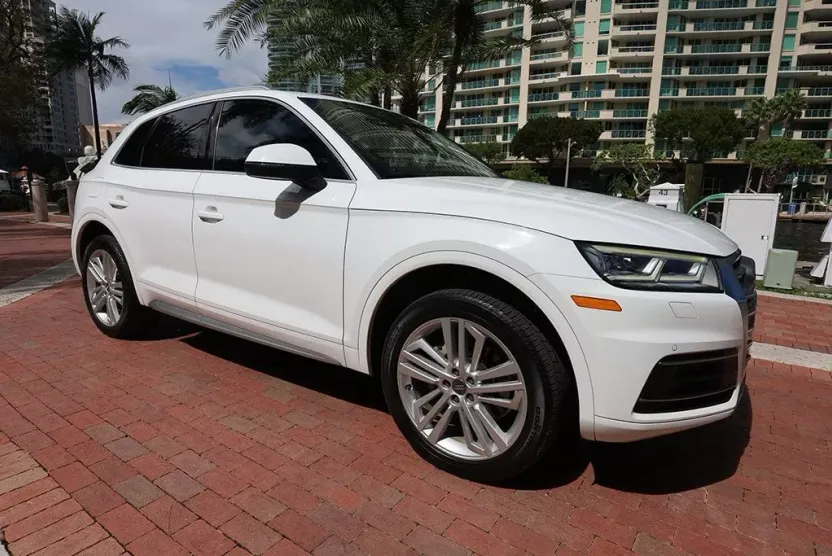 2018 Audi Q5 TFSI Premium Plus photo 1