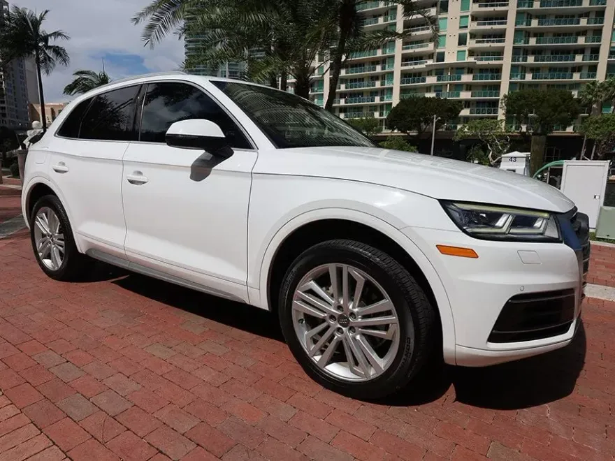 2018 Audi Q5 TFSI Premium Plus photo 1