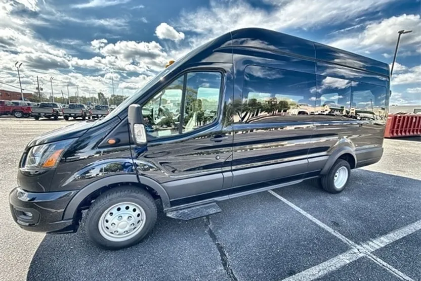 2025 Ford Transit photo 1