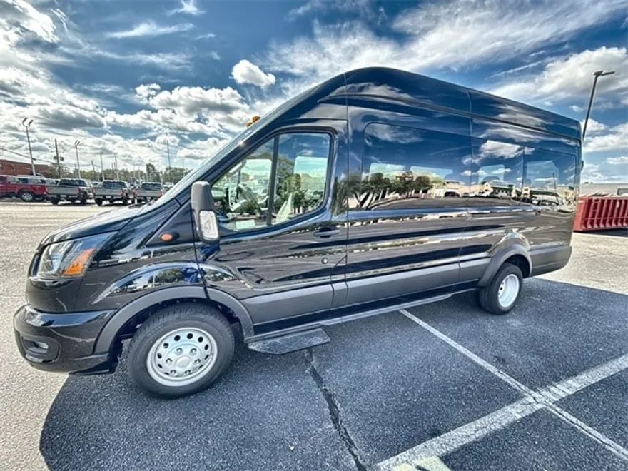 2025 Ford Transit photo 1