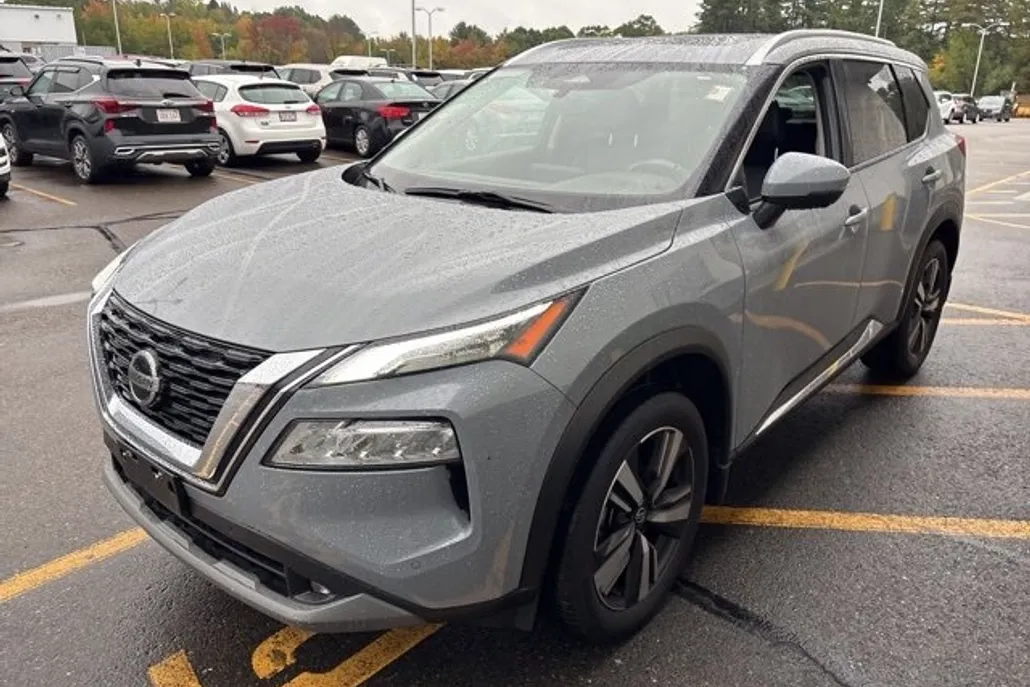 2021 Nissan Rogue SL photo 1