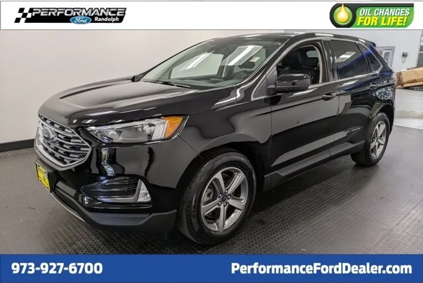 2022 Ford Edge SEL photo 1