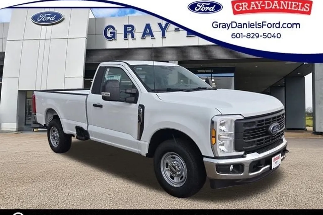 2025 Ford F-250 photo 1