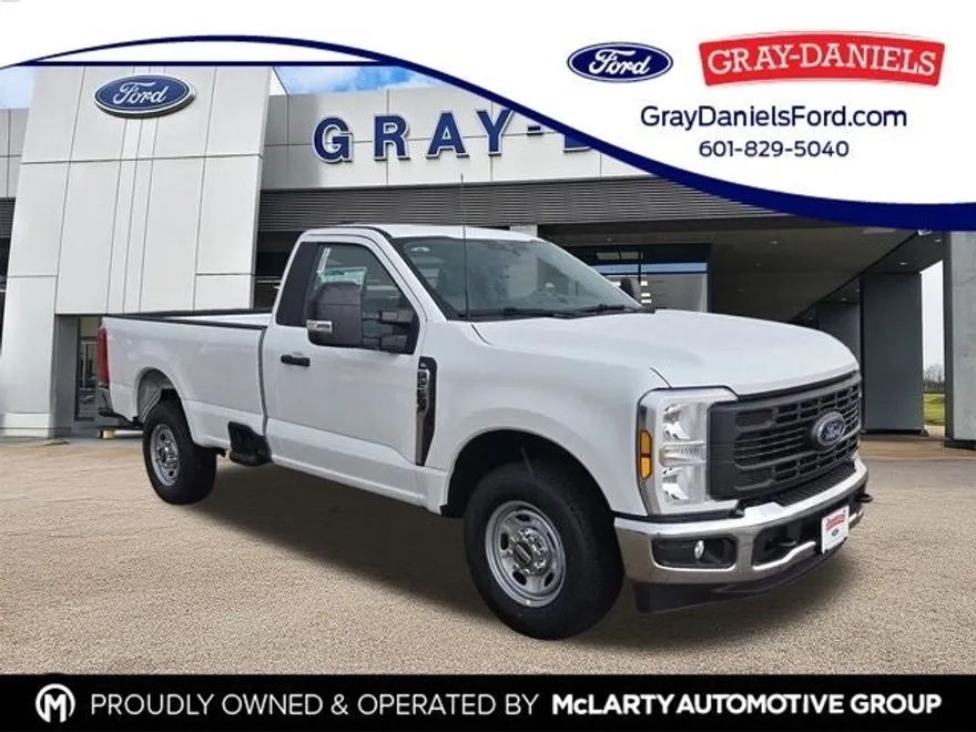 2025 Ford F-250 photo 1