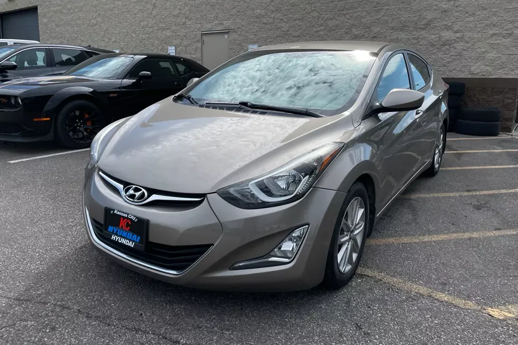 2015 Hyundai Elantra SE photo 1