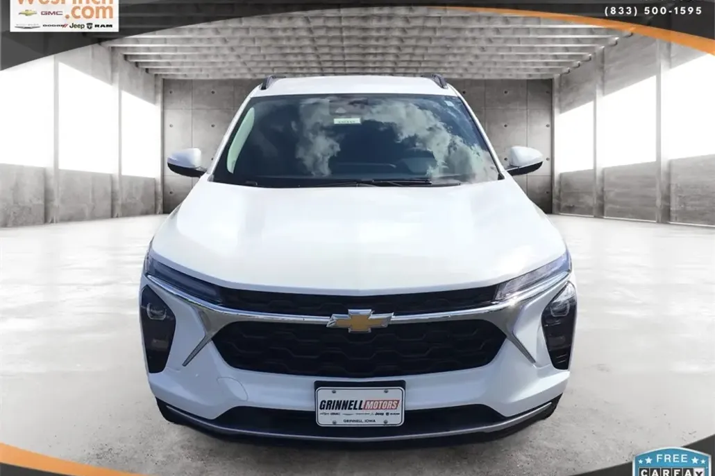2025 Chevrolet Trax LT photo 1