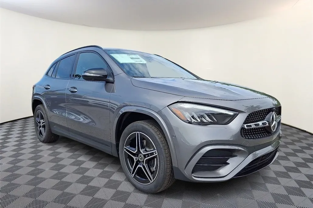 2026 Mercedes Benz GLA 250 4MATIC photo 1
