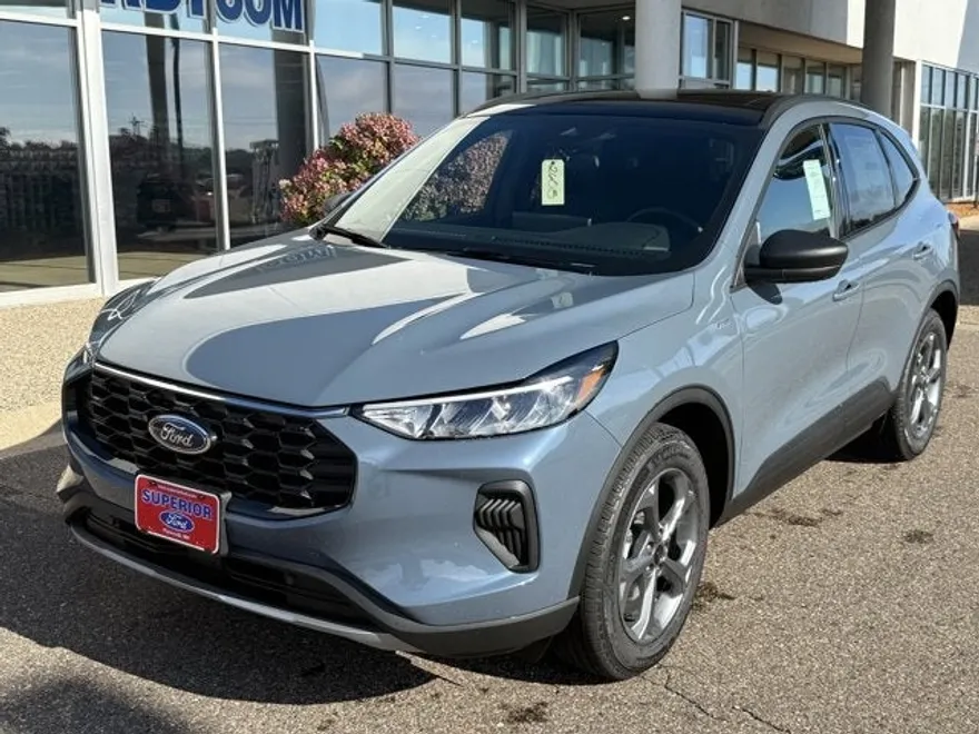 2026 Ford Escape ST-Line photo 1
