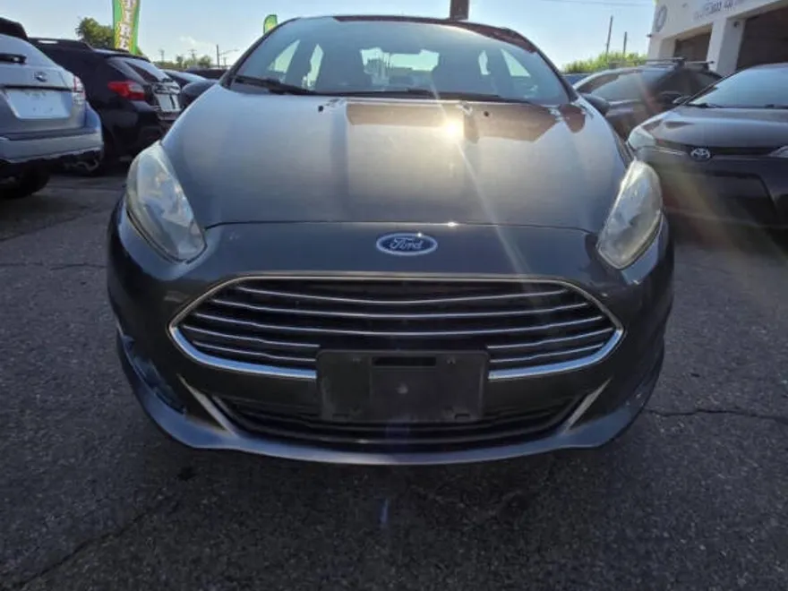 2018 Ford Fiesta SE photo 1