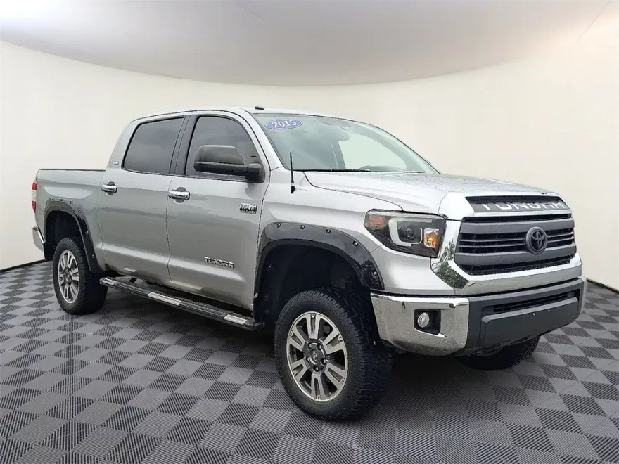 2015 Toyota Tundra Platinum CrewMax photo 1