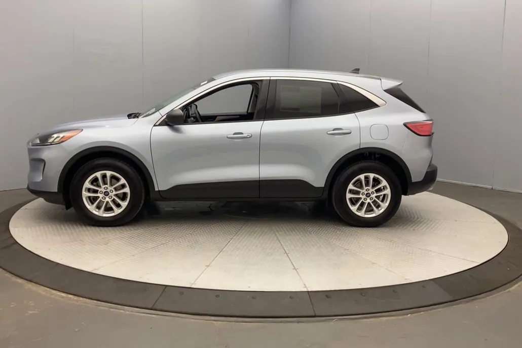 2022 Ford Escape SE photo 1