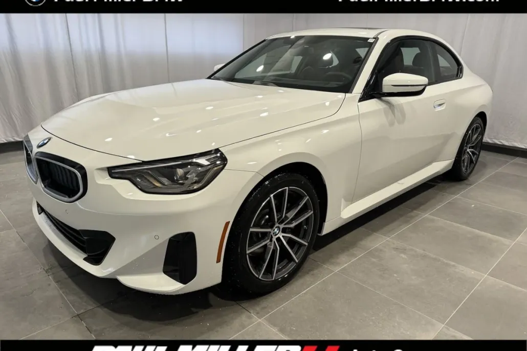 2025 Bmw 230i xDrive Coupe photo 1