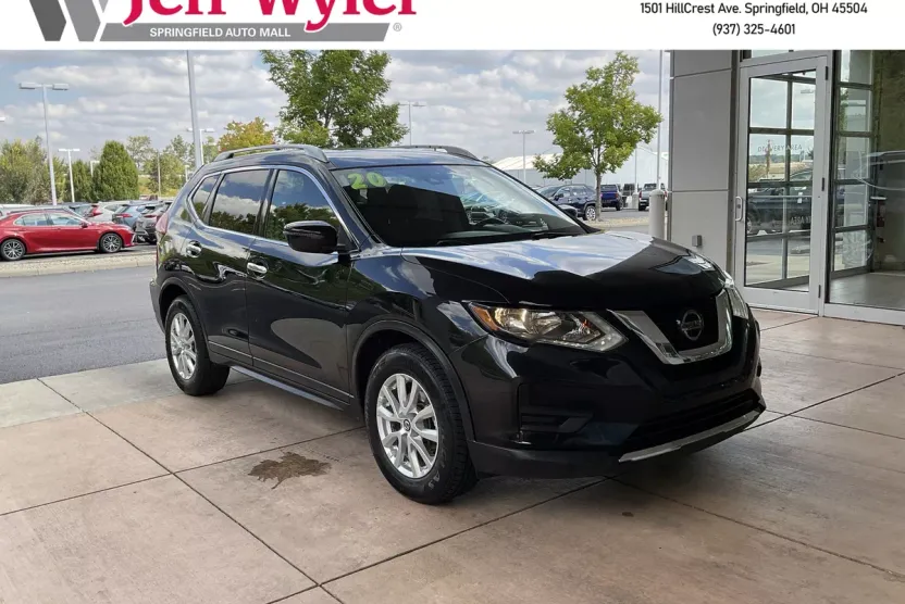 2020 Nissan Rogue SV photo 1